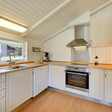 Darina - 1-5km From The Sea By Interhome Feriehus