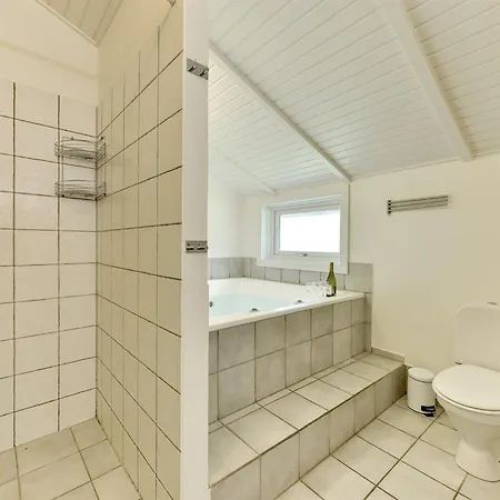 Feriehus Darina - 1-5km From The Sea By Interhome